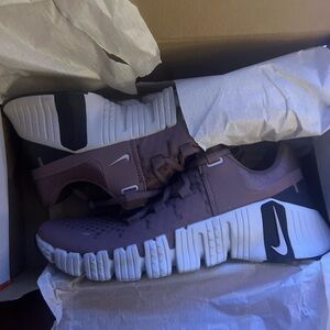 Nike Mauve and White Athletic Shoes